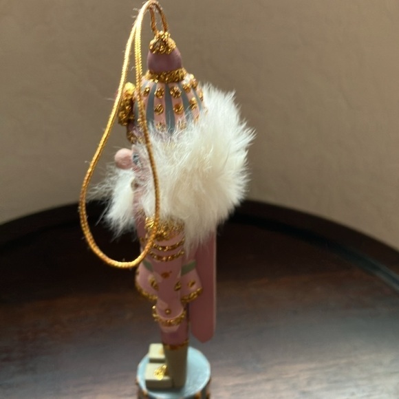 Unbranded: Pink Nutcracker Holiday/Christmas Ornament- - Picture 5 of 9